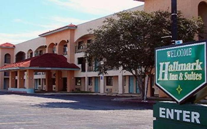 Hallmark Inn and Suites