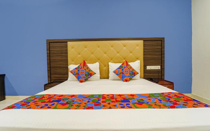 FabHotel Central Inn Residency - Nr. Ponneth Temple