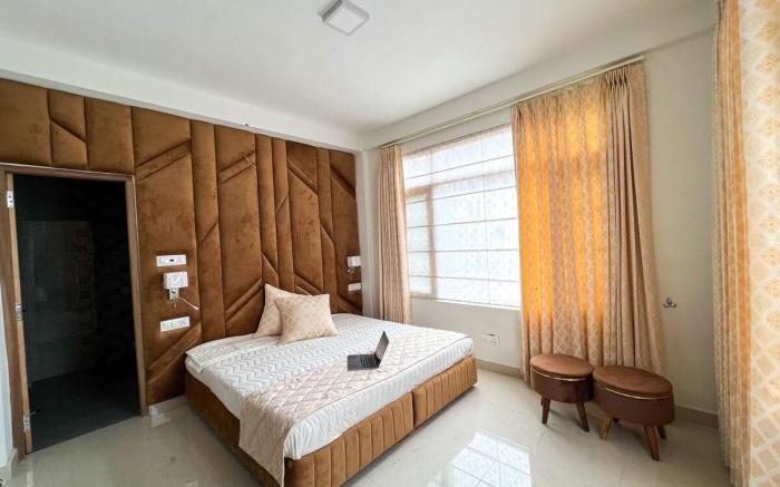 M13 Manjit Mansion Shimla