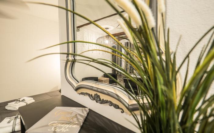 Camaella Luxury Studio