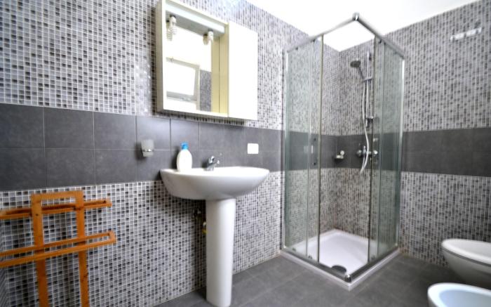 Luce holiday home with air conditioning for 5 guests