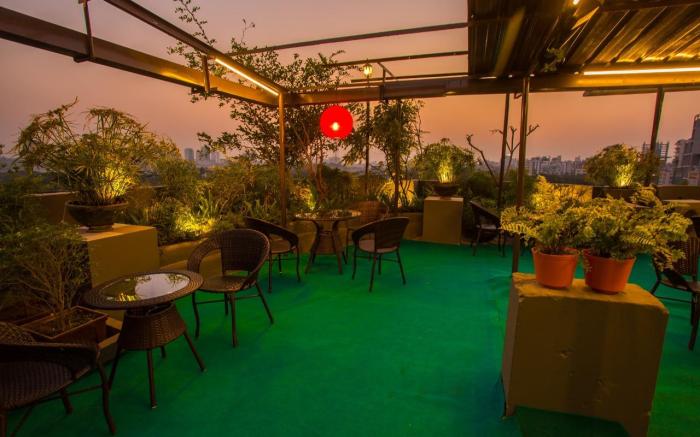 Hotel Tropical Daisy