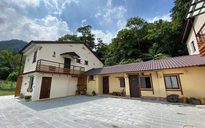 T&S Cottage