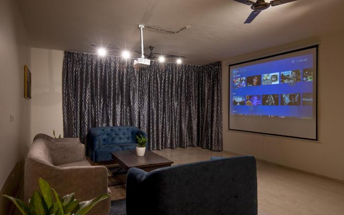 Royal County Villa1 by StayJade D|Jacuzzi|HugeLawn