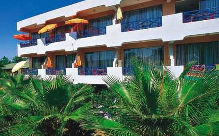 Tropic Beach Club & Resort - Side