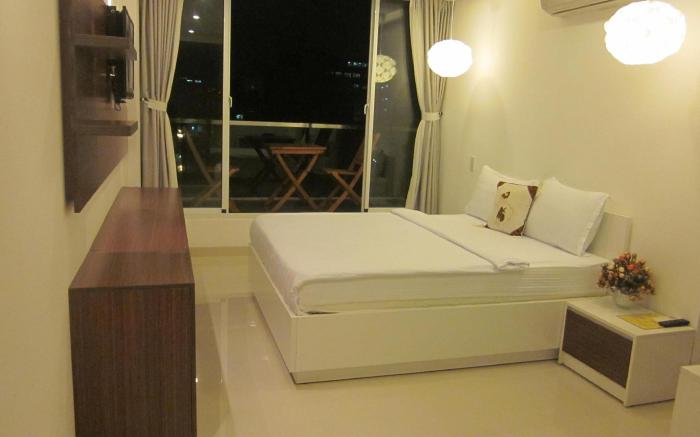 Yellow House Saigon Hotel