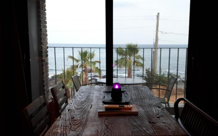 THE VILLAS OCEAN Antique