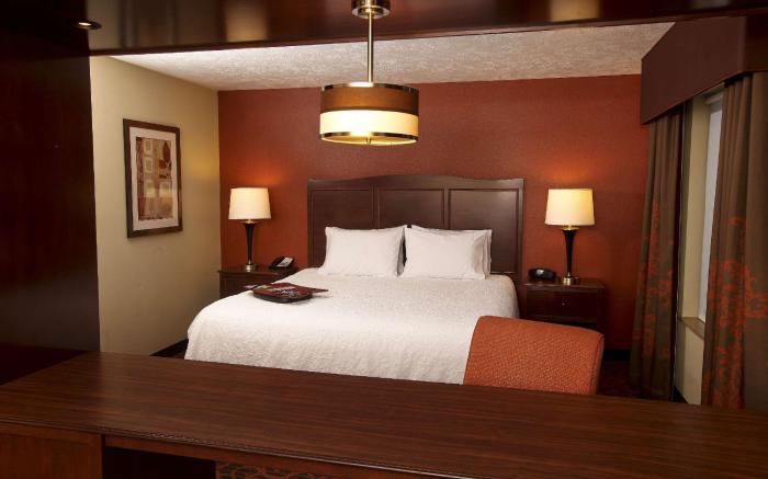 Hampton Inn & Suites by Hilton Fargo Medical Center