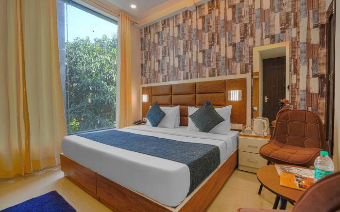 Hotel Paras