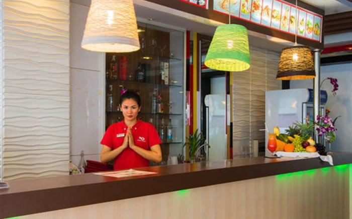 Tuana Patong Holiday Hotel