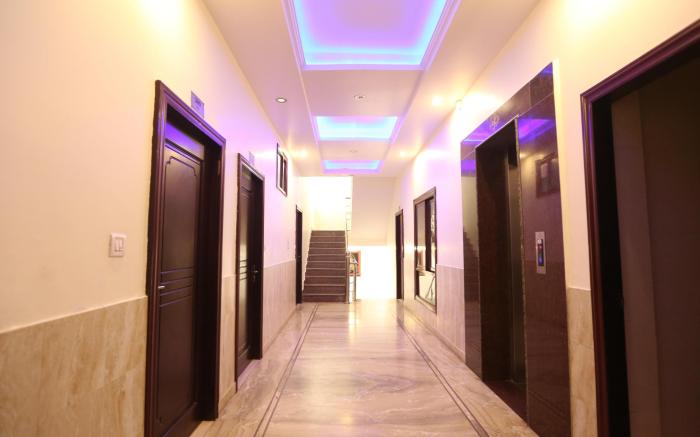 Hotel Nirvana Palace Near Parmarth Niketan