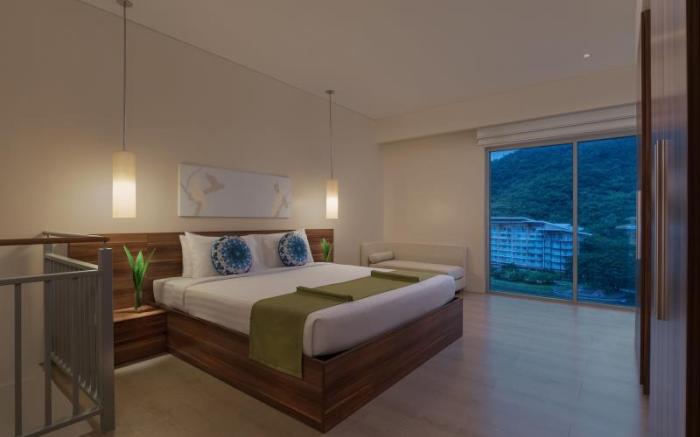 Pico Sands Hotel