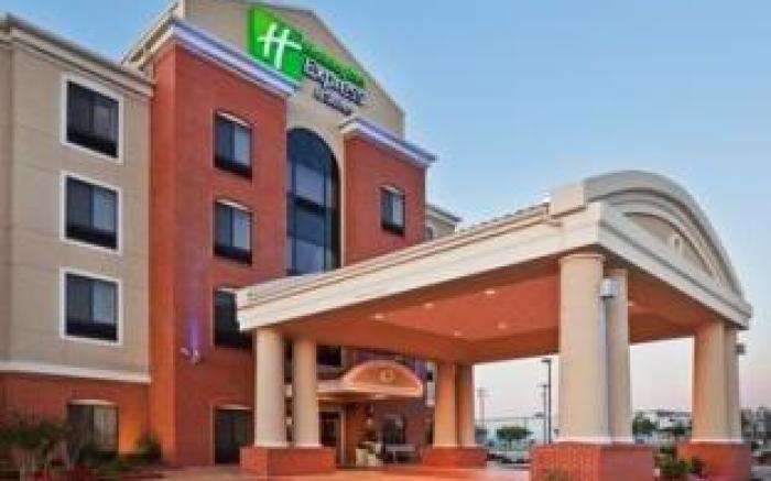 Holiday Inn Express and Suites Oklahoma City North By IHG