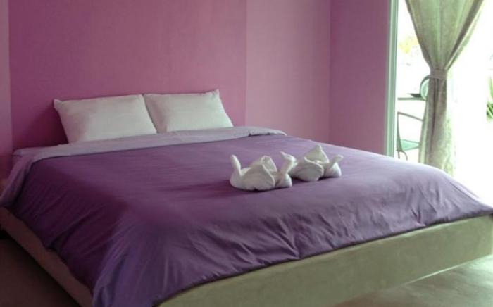 Baan Chom Jan Suan Phung