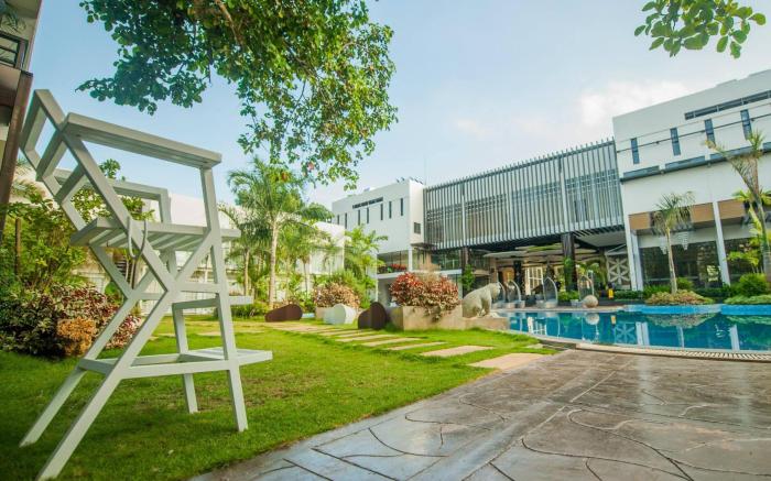 Aziza Paradise Hotel