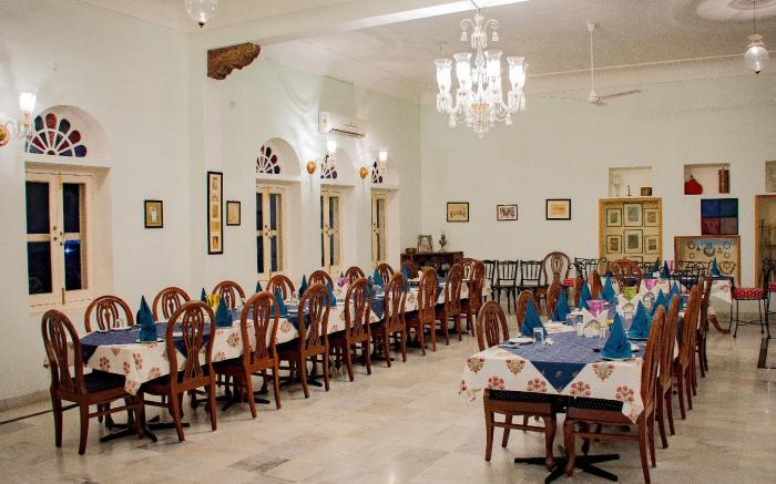 Castle Khandela Hotel