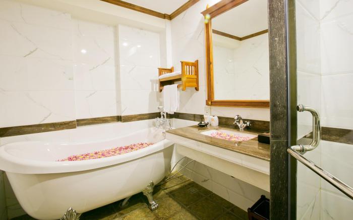 Empress Residence Resort & Spa