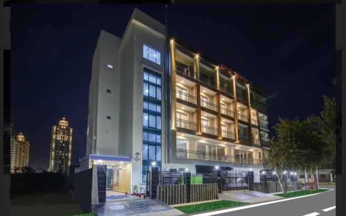 Hotel Noida Dreams