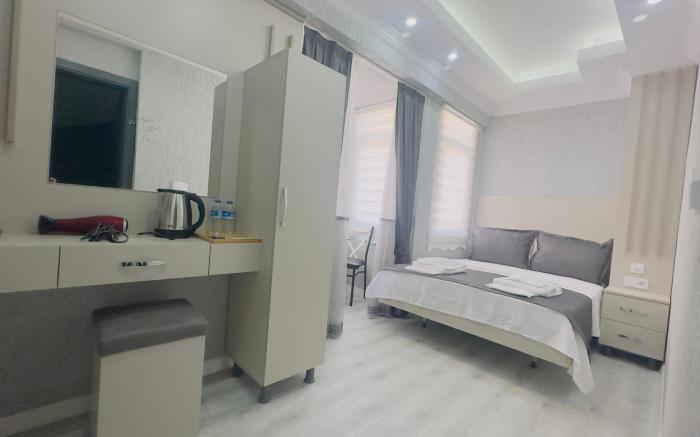 La Mer Old City Hotel 