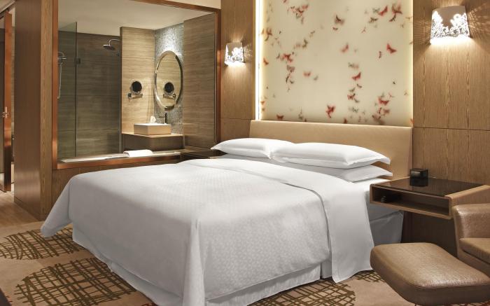 Four Points by Sheraton Luohe