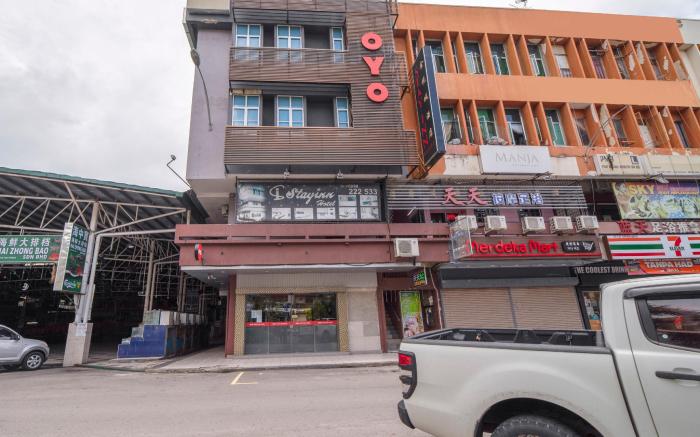 Super OYO 89944 Stay Inn