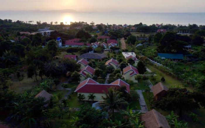 Q Bungalows