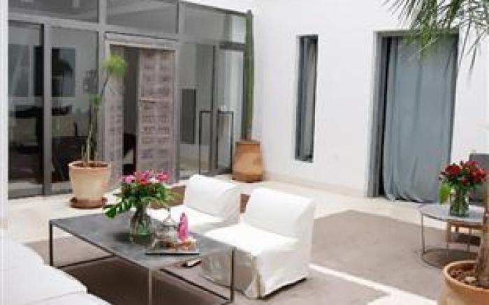 Riad Awa