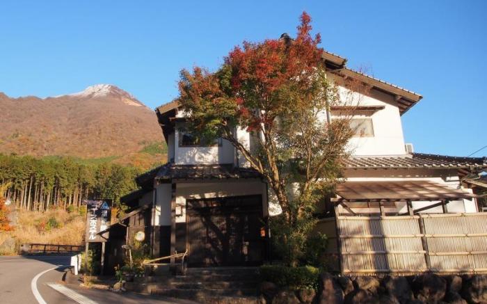 Yufuin Country Road Youth Hostel