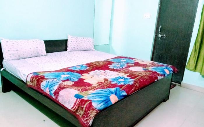 Goroomgo Shivay Guest House Godowlia Varanasi