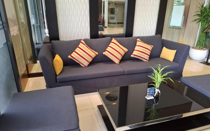 Crystal Suites Suvarnabhumi Airport