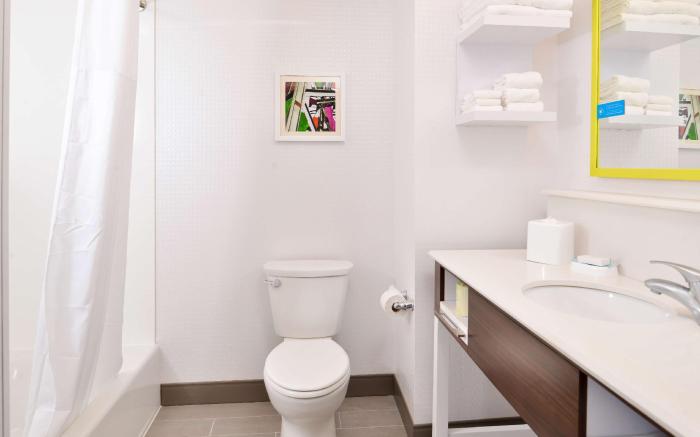 Hampton Inn & Suites St. Paul Oakdale/Woodbury