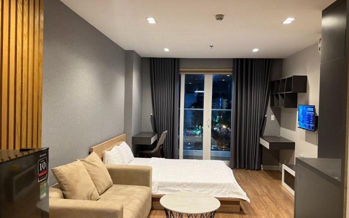 Cityside retreat condo in the middle of village