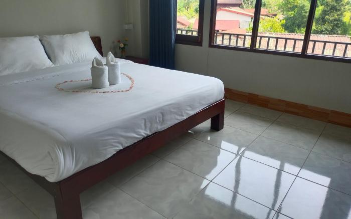 Dok Champa Resort