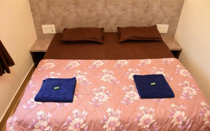 Suyog Hotel
