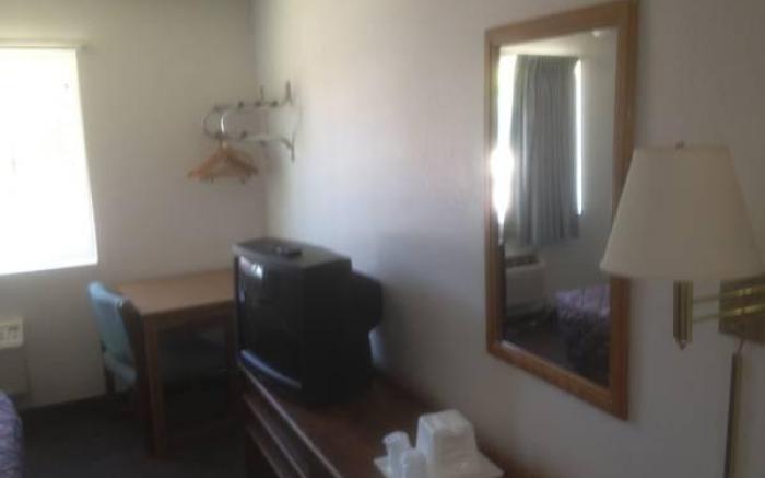 Value Inn & Suites Salina
