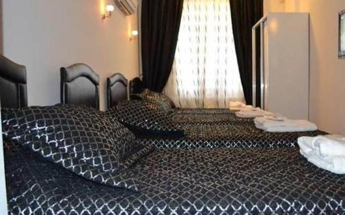 Golden Apple Hotel