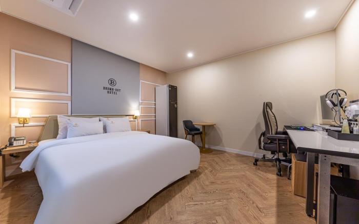 Cheonan Brown Dot Cheonan Station