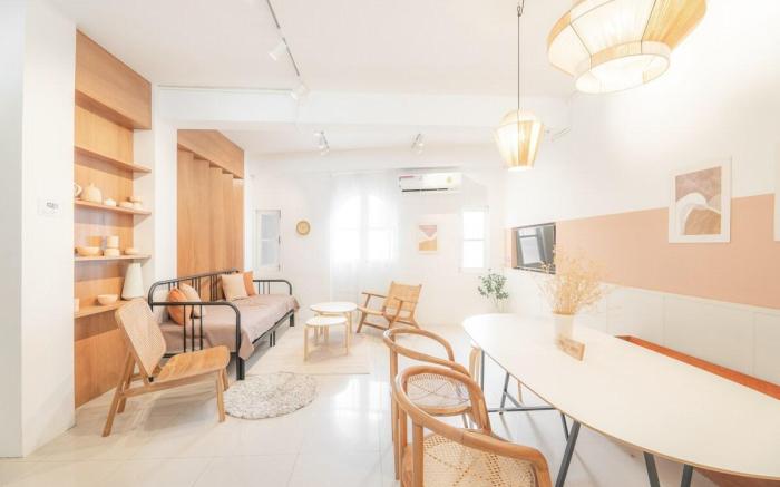 Craft studio apt.​ in heart of Nimman, 3BR