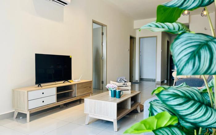 High Floor Infinite Pool 2 Bedroom Cozy Family HM