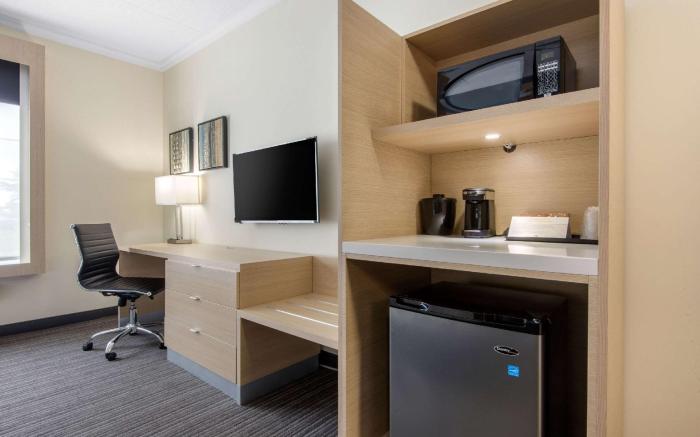 Quality Inn & Suites