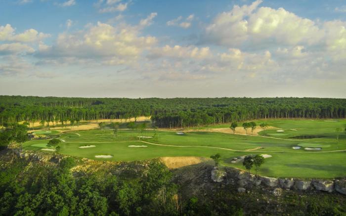 Cloudland at McLemore Resort Lookout Mountain, Curio by Hilton