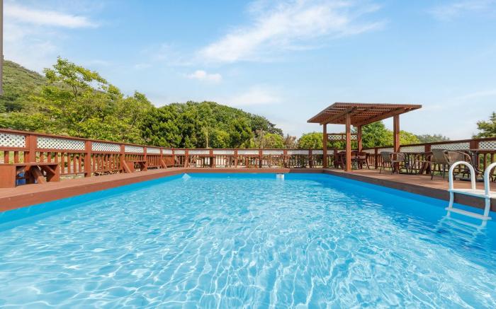 Ganghwado Dongmag Spa Pension