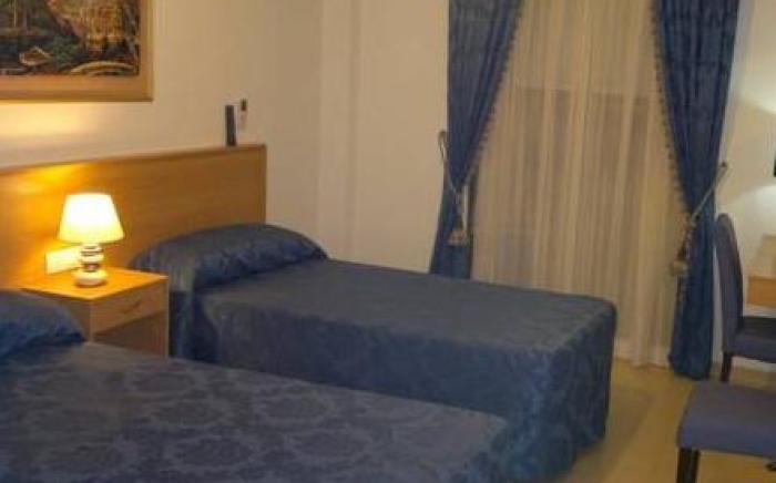 Hostal RR Feria by Beleret