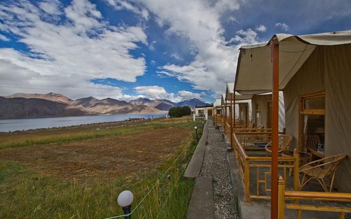 Pangong Retreat Camp