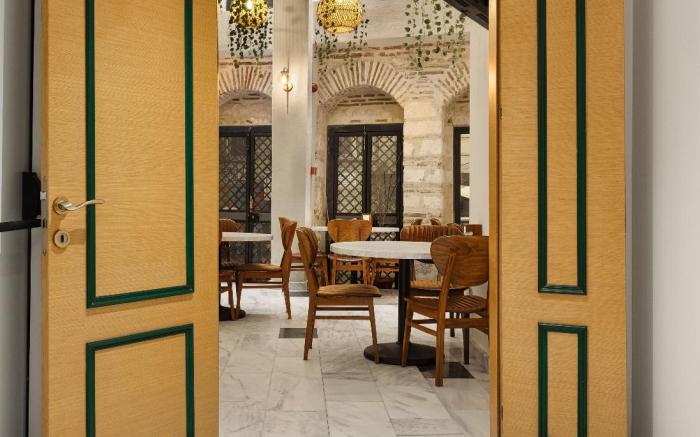 Pera Rasso Boutique Hotel 