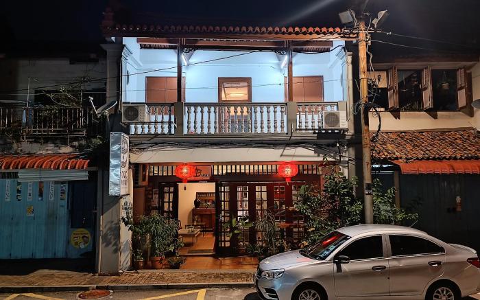 Wau Sayang Sayang Guest House