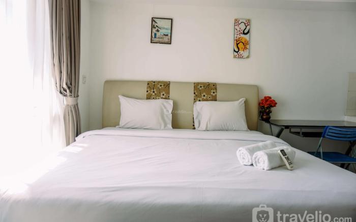Nice Comfy Studio Ambassade Kuningan By Travelio