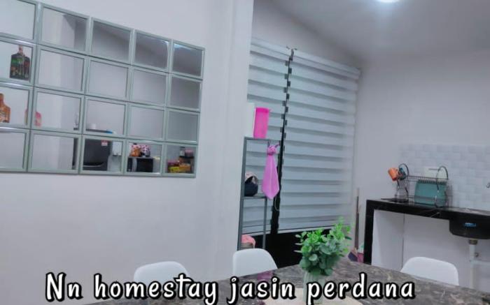 NN HOMESTAY @ JASIN PERDANA (Unifi & Netflix)