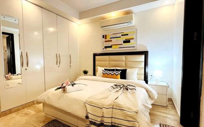 BluO 3BHK - M Block Market @ Greater Kailash