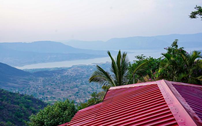 Sharayu Holidays Valley View